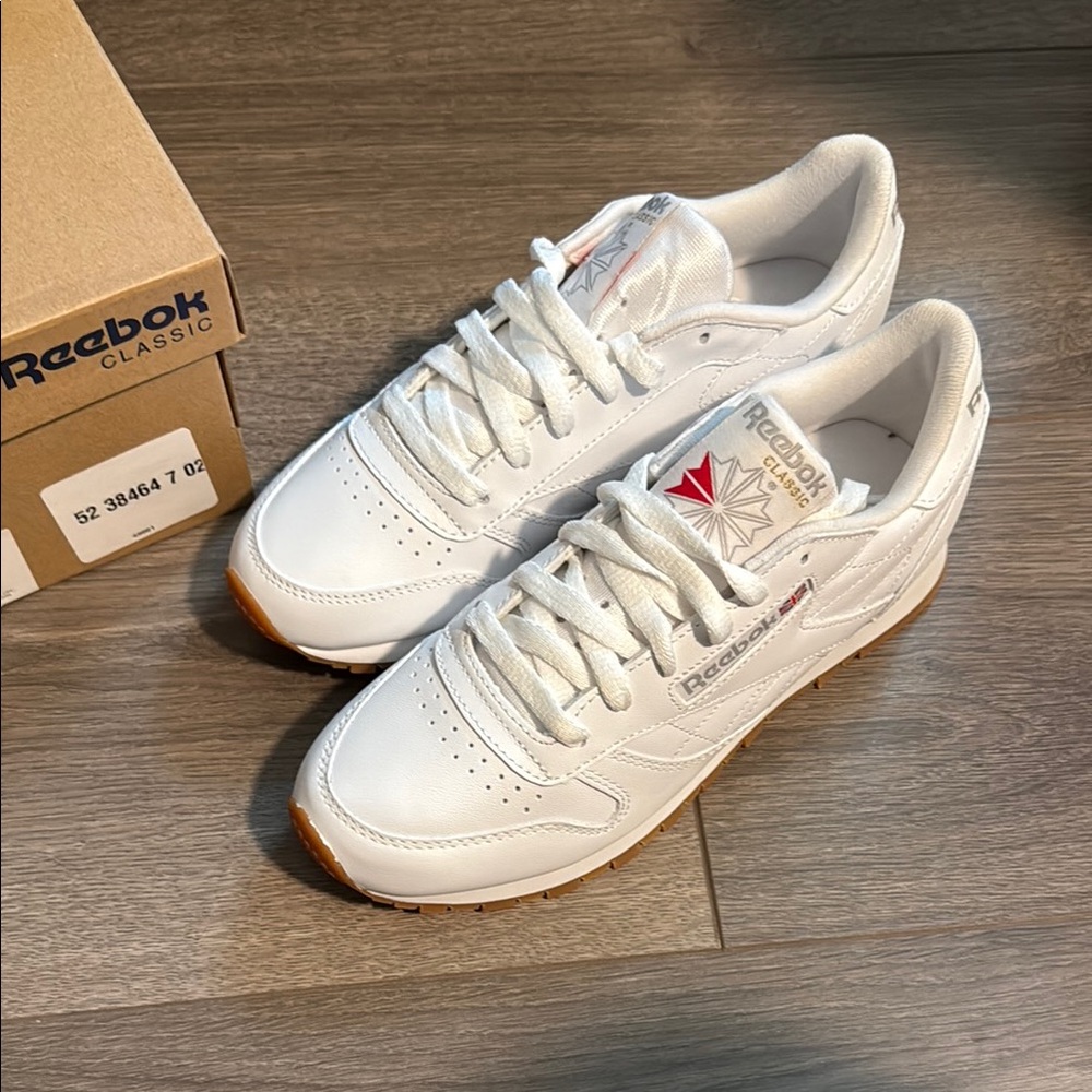 Reebok Classic Leathers with Gum Sole